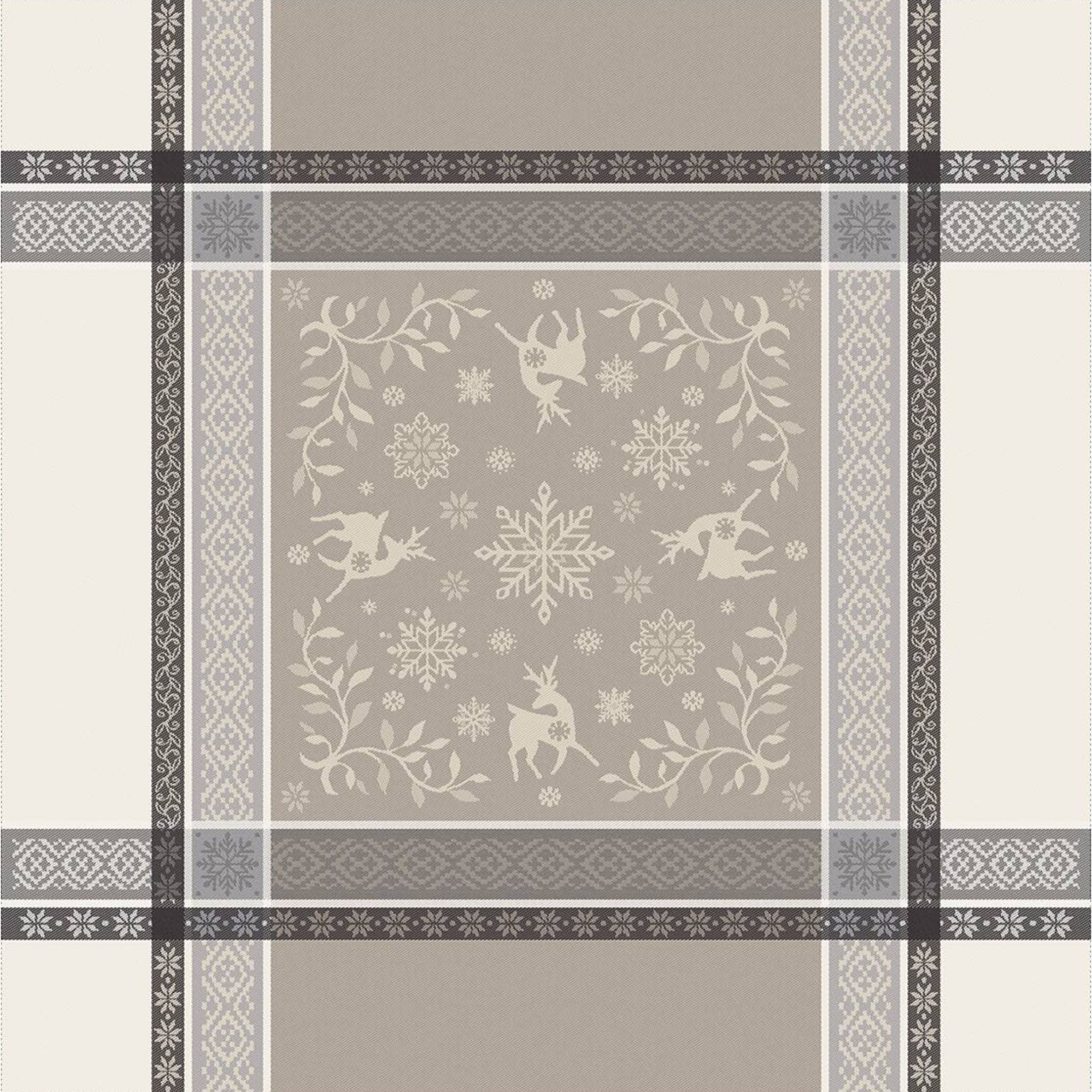 Festliche Jacquard-Serviette in Beige mit winterlichen Motiven wie Hirschen und Schneeflocken