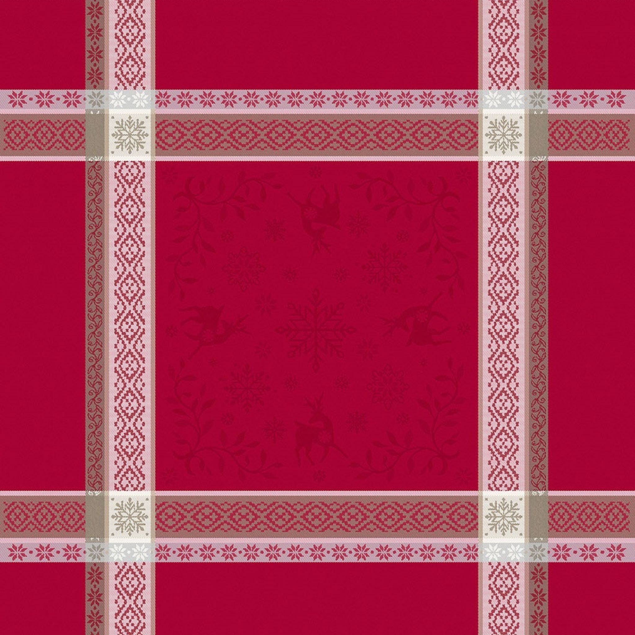 Festliche Jacquard-Serviette in Rot mit winterlichen Motiven wie Hirschen und Schneeflocken