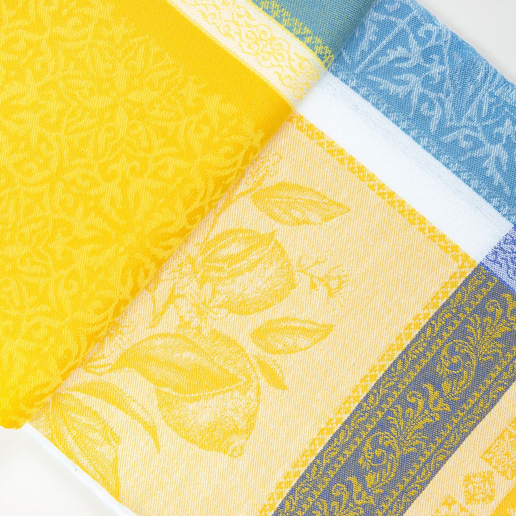 Provence tablecloth Ciel d´Été with stain protection